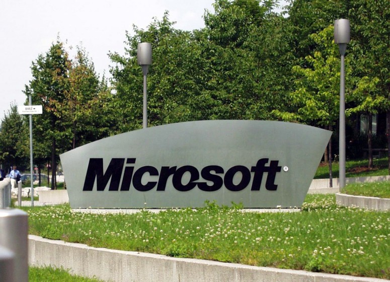 Microsoft показал свою информационно-развлекательную систему для машин