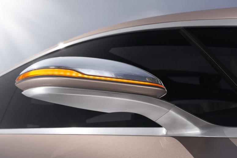 Ford представил роскошный концепт S-MAX в версии Vignale