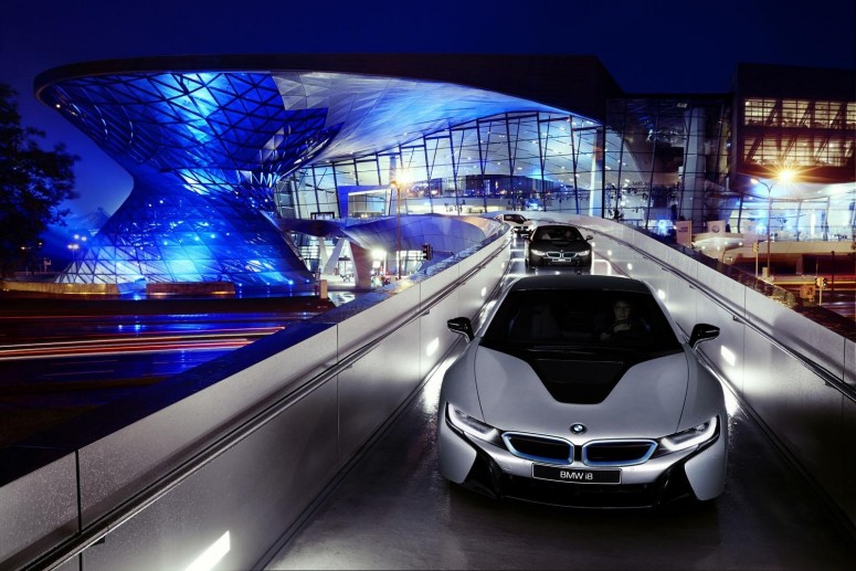 BMW опередила Audi в гонке «лазерных фар»