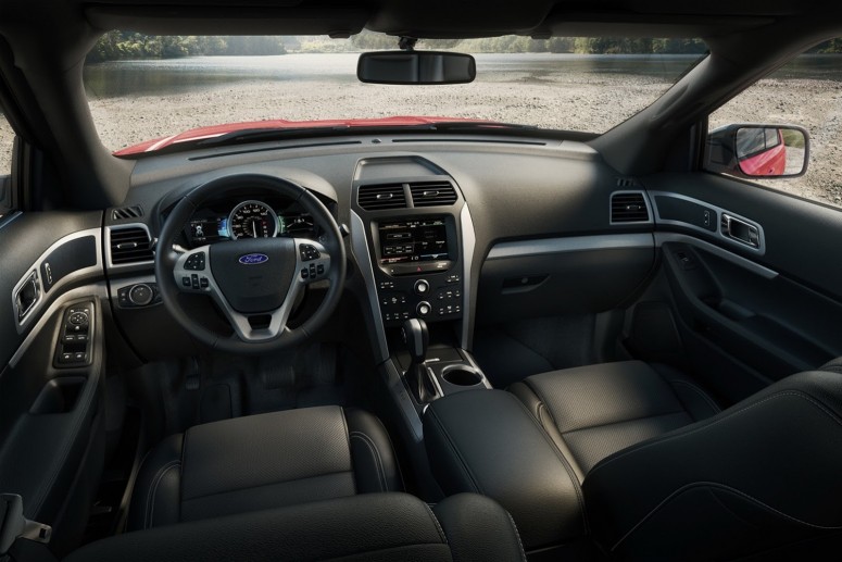 2015 Ford Explorer ограничился новыми цветами и пакетом для XLT