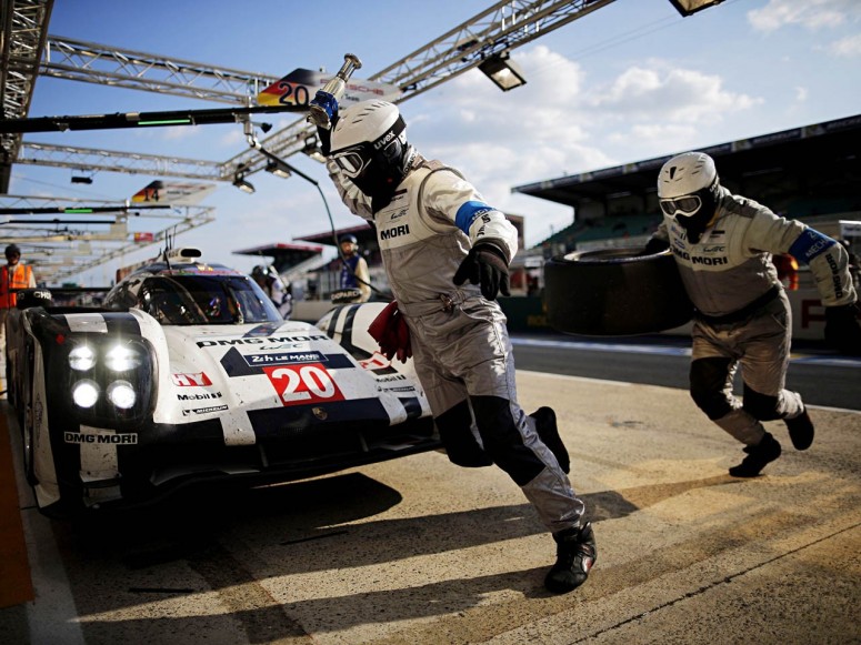 Audi в тринадцатый раз победила в 24-часовой гонке Ле-Мана [3 видео]