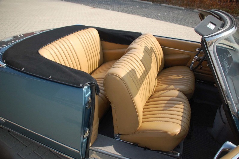 Редкий кабриолет 1968 Citroen DS продают в Нидерландах