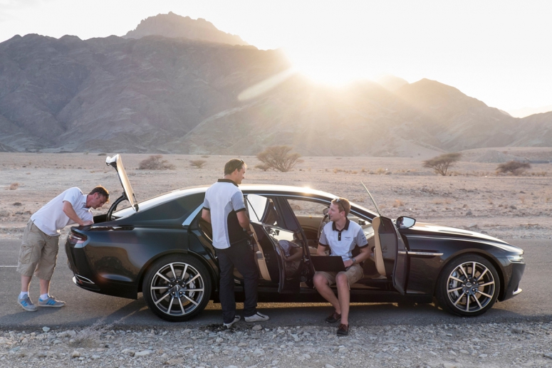 Один из самых эксклюзивных седанов Aston Martin рассекретили