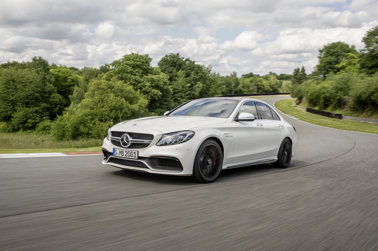 Новый Mercedes-AMG C 63 стал быстрее и экономичнее