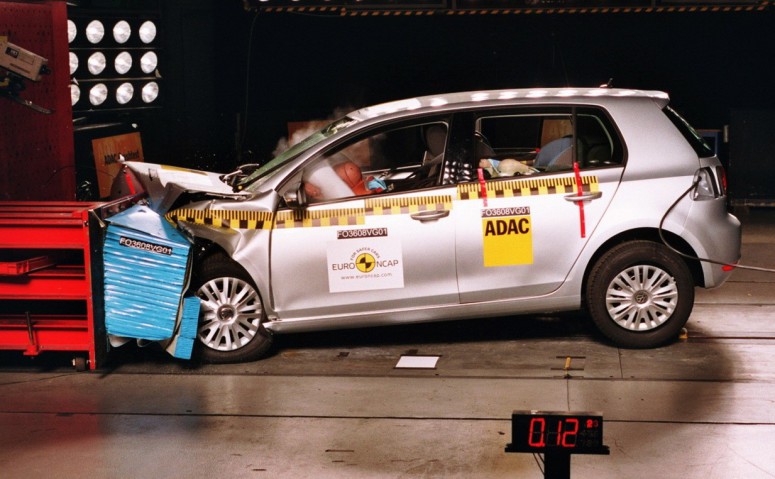 Euro NCAP назвал самые безопасные автомобили 2014 года [5 видео]