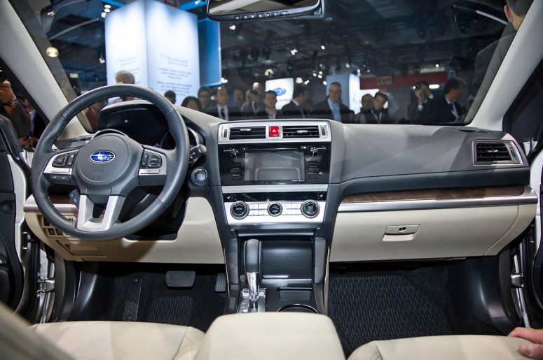 2015 Subaru Outback поступит в продажу в апреле