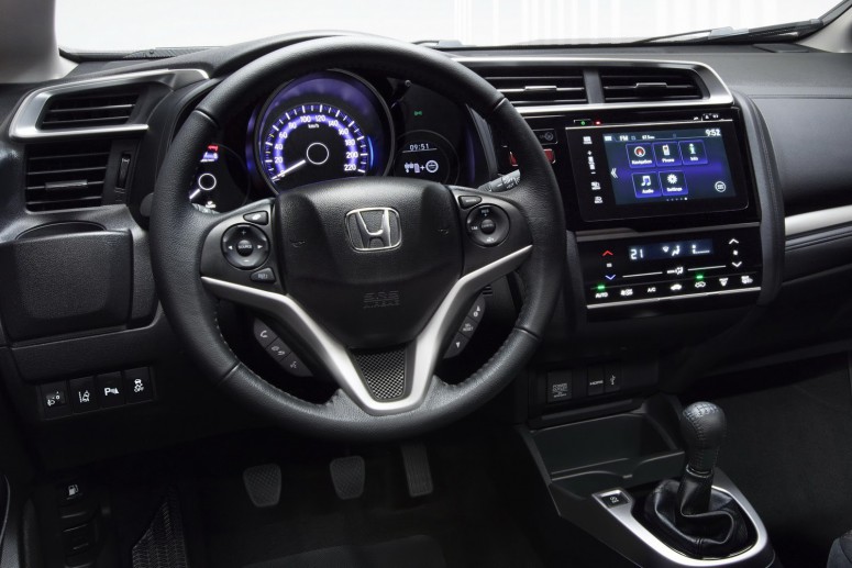 Новая 2015 Honda Jazz обещает больше изысканности и комфорта