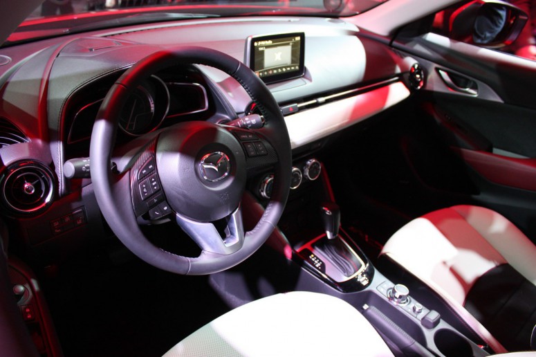Дизельная версия кроссовера Mazda CX-3 расходует 4 литра [фото]