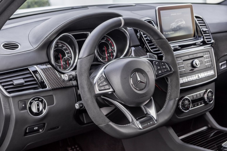 2016 Mercedes GLE представили официально