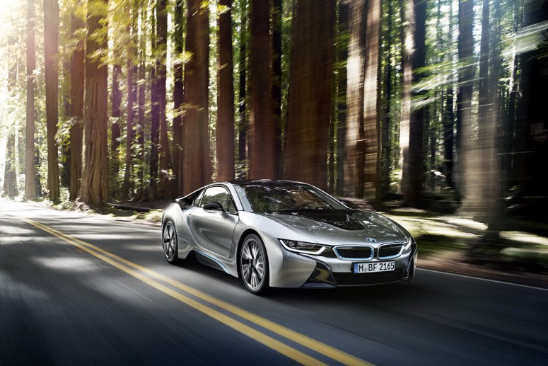Электрокар BMW i8 завоевал награду «Зеленый автомобиль года»