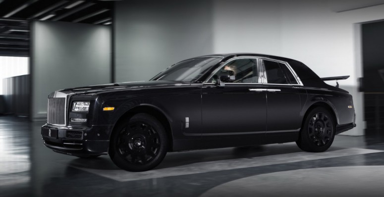 Rolls-Royce начал тесты внедорожника [фото]