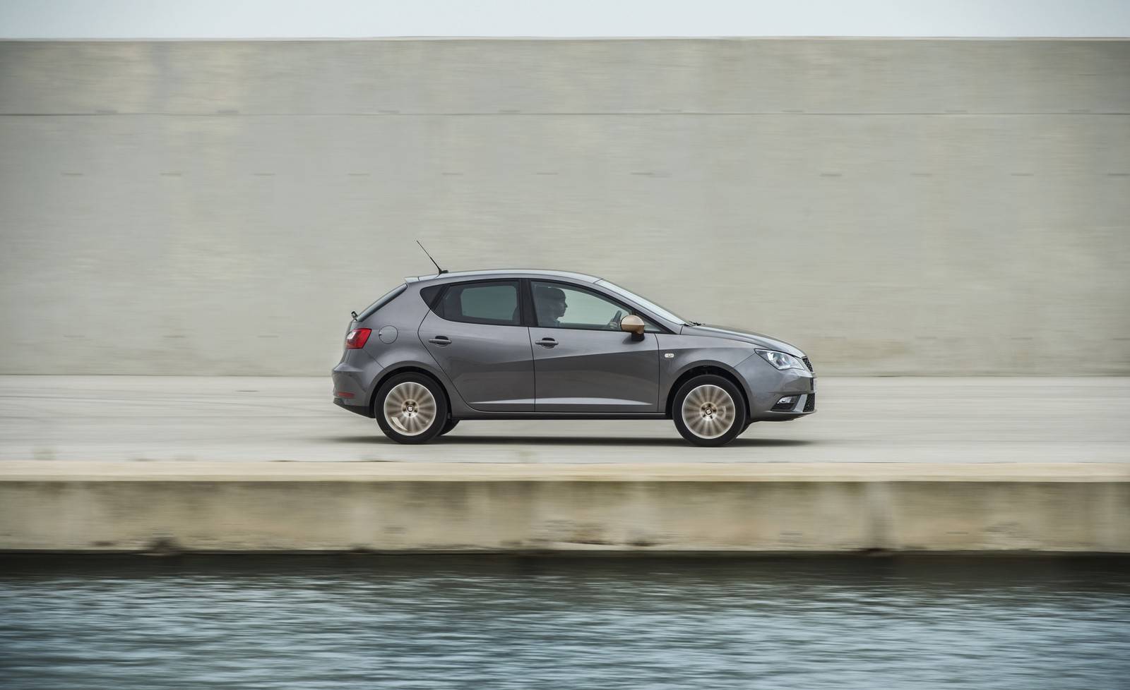 Обновленный Seat Ibiza придет на рынок к концу лета - 4