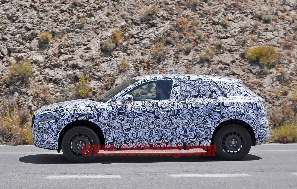На тестах замечен мини-кросс Audi Q1: фото - 3