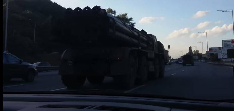 Видео дня: в Киеве засняли батарею боевых машин «Смерч» - 1