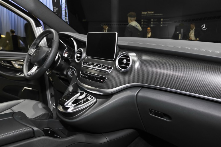 AMG добавило Mercedes V-Class обаятельности и привлекательности