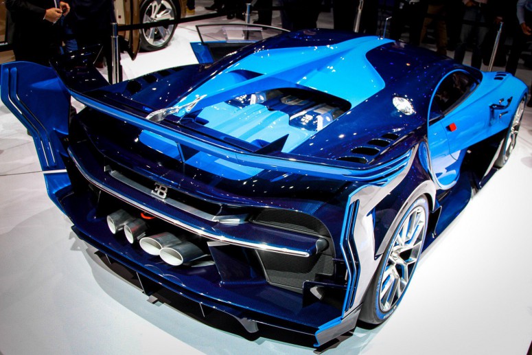 Bugatti построила сумасшедший виртуальный гиперкар