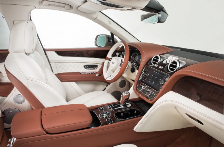 Стоимость часов в Bentley Bentayga равна цене самого автомобиля [видео]