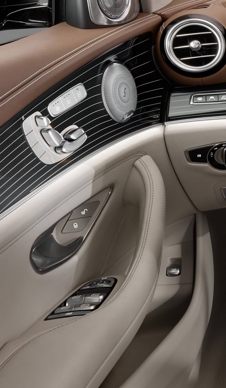 Mercedes показал интерьер нового E-Class 2016 - 7