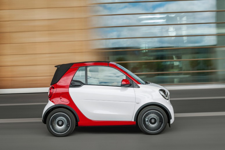 Новый Smart ForTwo Cabrio можно заказать к Рождеству