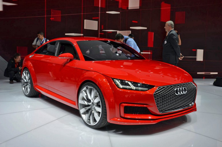 Audi форсирует разработку Q6 e-tron и Q6 h-tron