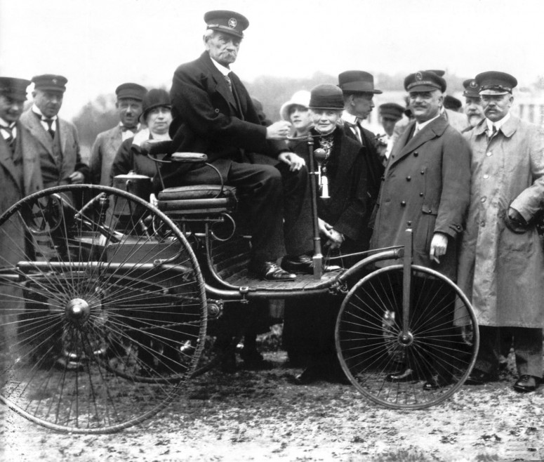 130 лет назад Карл Бенц запатентовал первый автомобиль