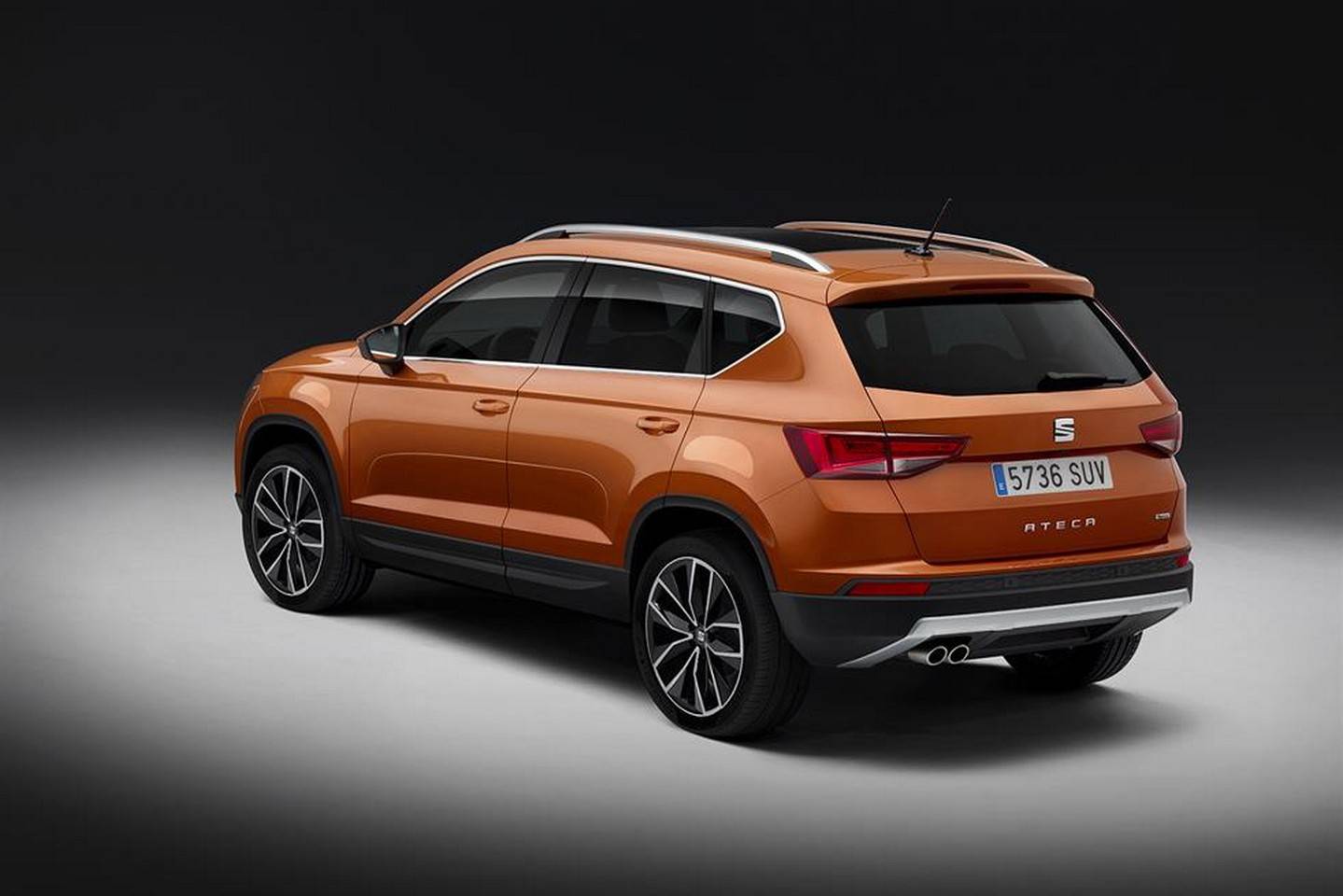 Первый внедорожник Seat Ateca просочился в Сеть - 7