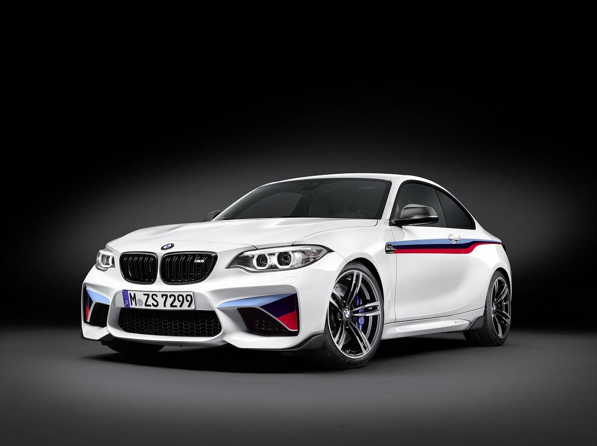Женева 2016: чем порадует стенд BMW - 3