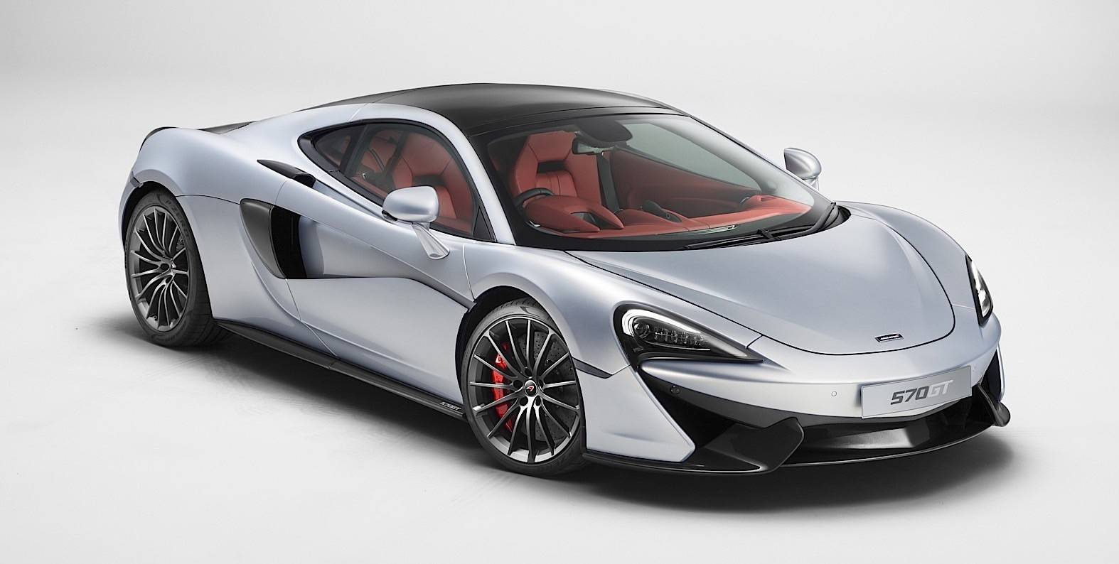 У McLaren появился «доступный» суперкар с 2 багажниками: видео - 1
