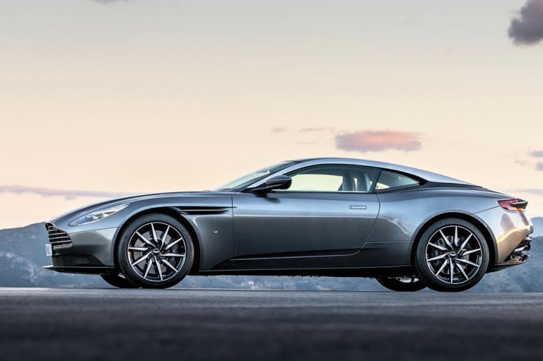 Aston Martin DB11: суперкар стал куда эффектнее и выразительнее DB9