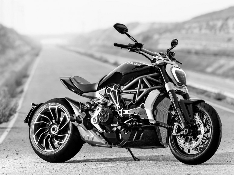 Ducati покажет новую модель XDIAVEL на выставке Мотобайк 2016