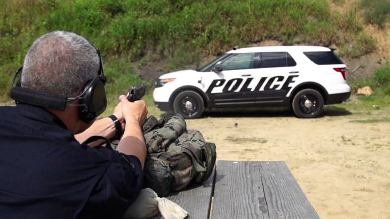 Полицейские в США получат машины, защищающие от бронебойных пуль: видео