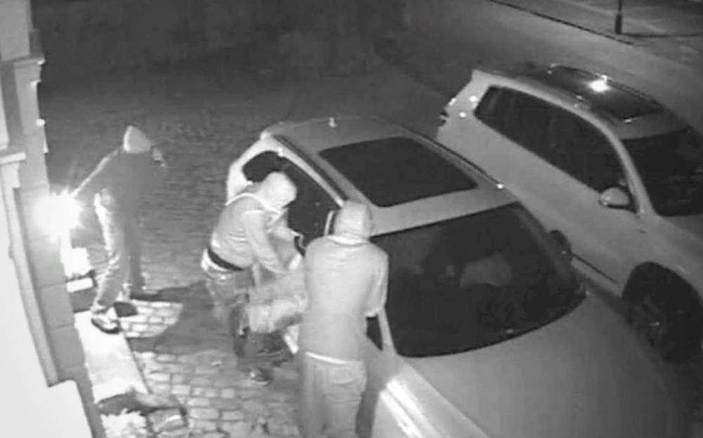Список автомобилей, которые угоняются без ключа - 1
