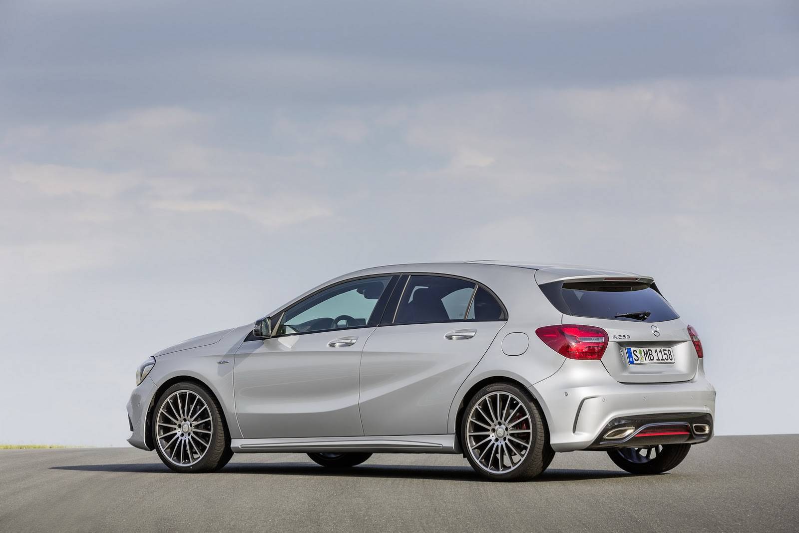 Следующее поколение Mercedes A-Class получит седан и двухдверный Shooting Brake - 3