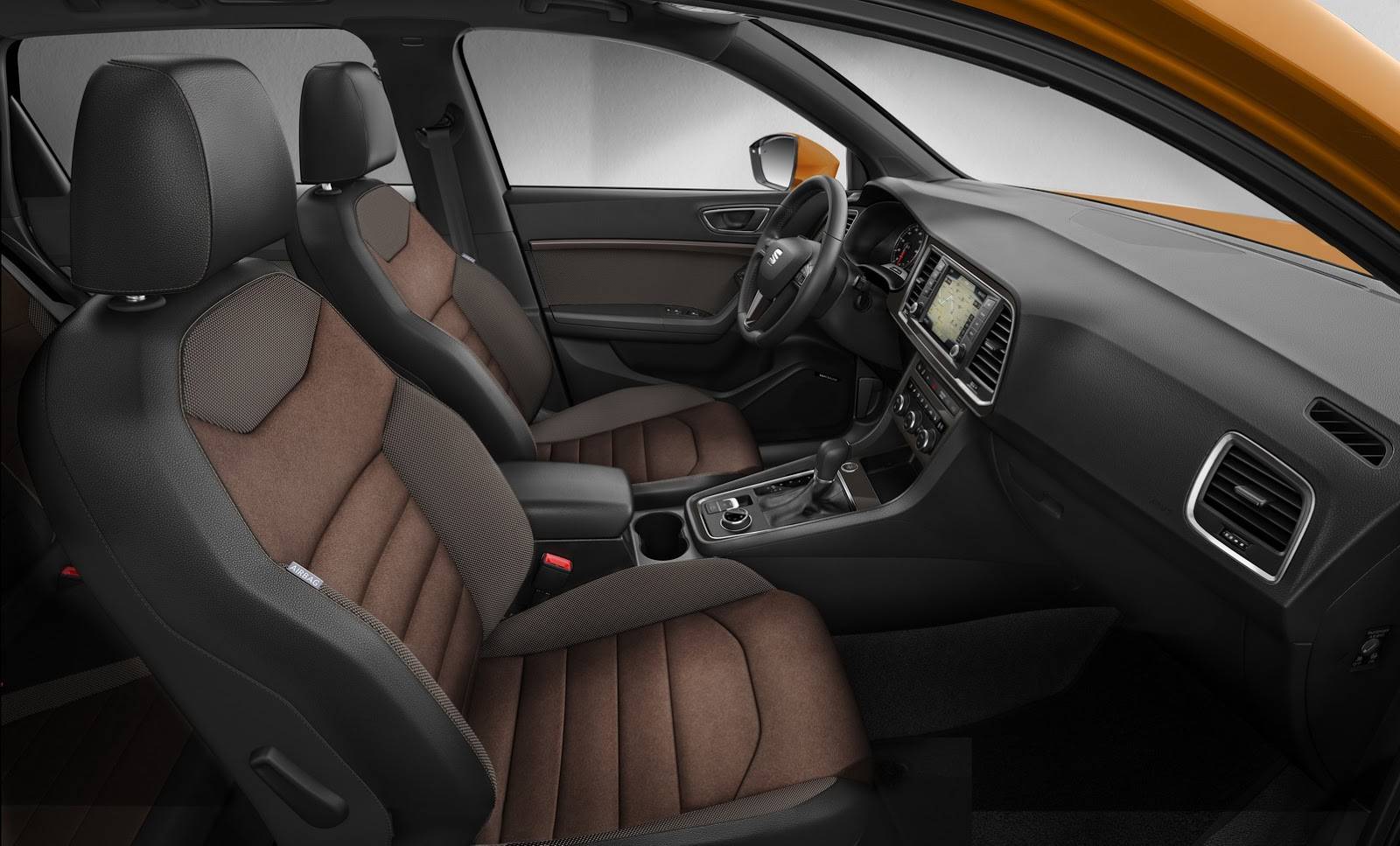 Seat назвал цены внедорожника Ateca и запустил конфигуратор - 4