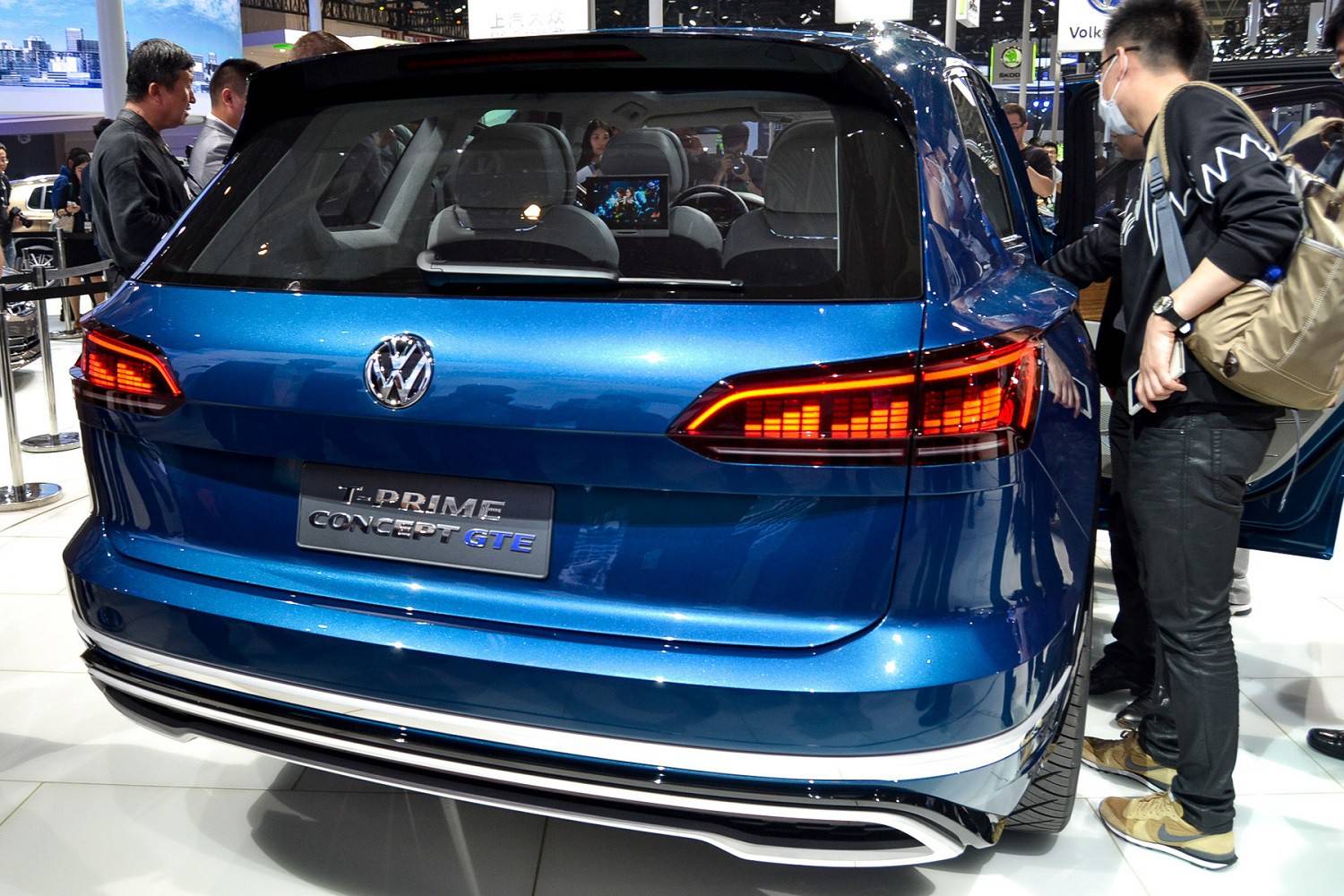 Пекин-2016: Флагманский кроссовер Volkswagen лишится кнопок - 2