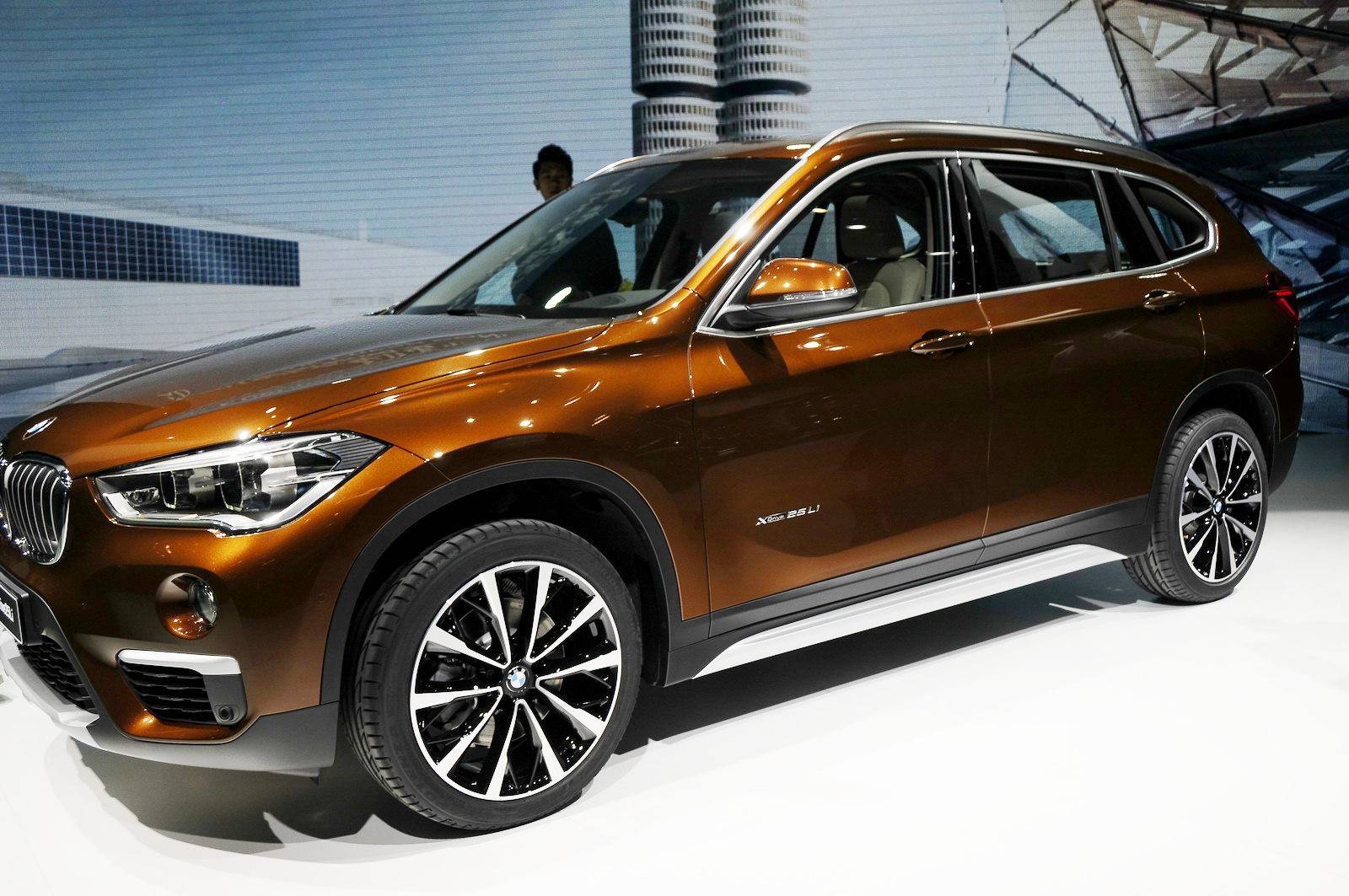 Пекин-2016: BMW X1 растянулся в угоду китайской моде - 4