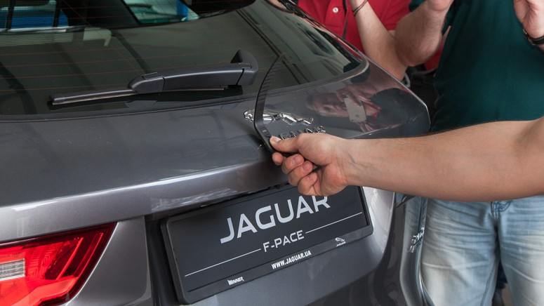 Восемь технических фишек Jaguar F-Pace