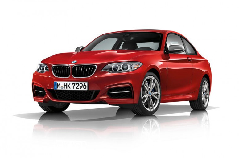BMW обновило линейку 2016 года моделями M140i и M240i