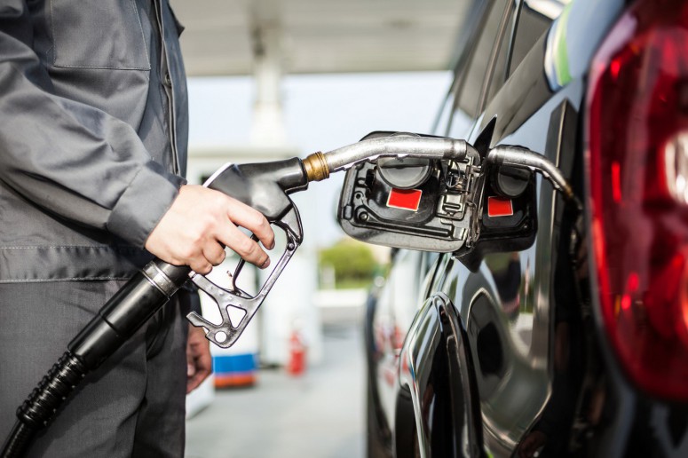 Цены на топливо снова подскочат: новый налог
