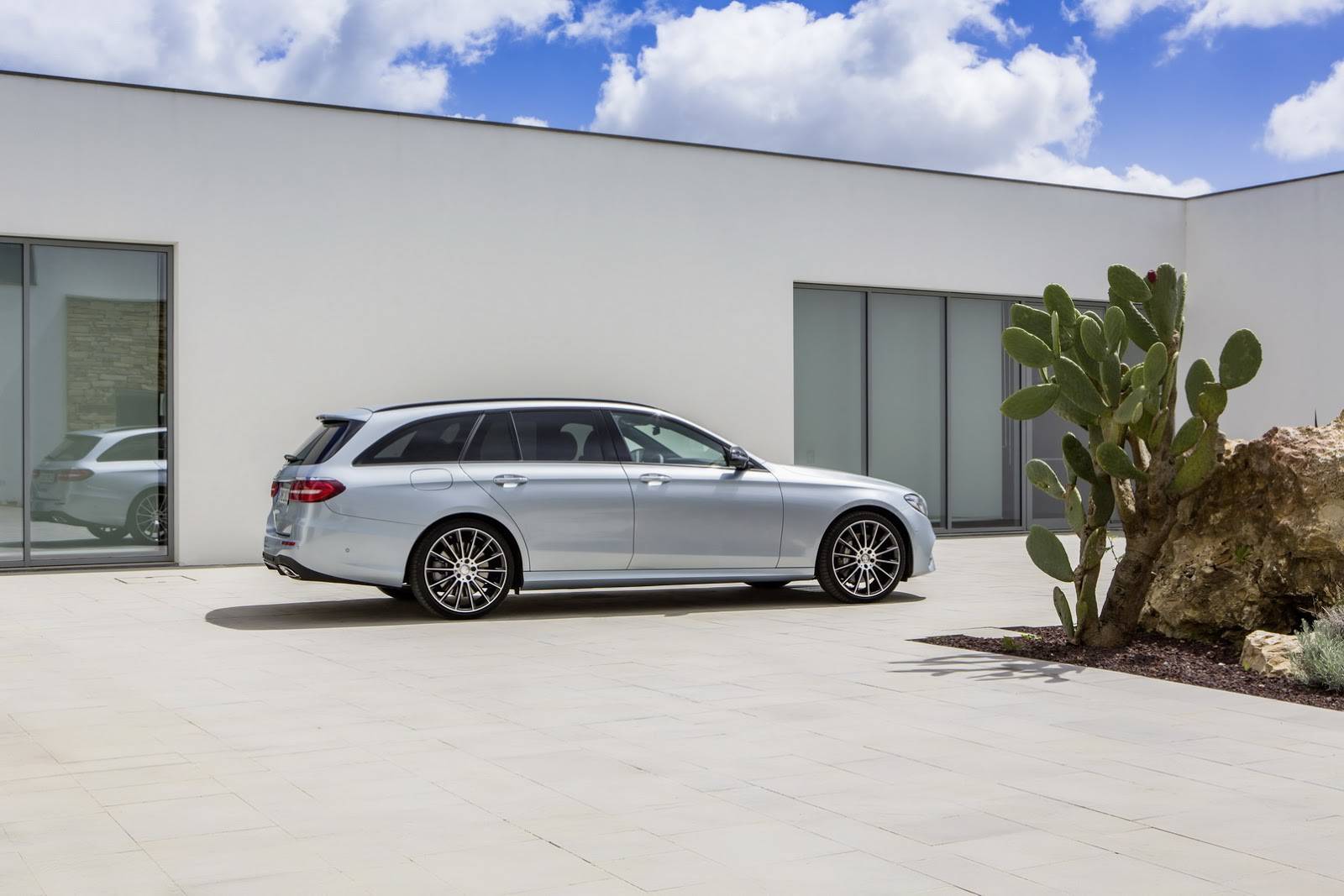 Mercedes раскрыл подробности универсала 2017 E-Class Estate - 5