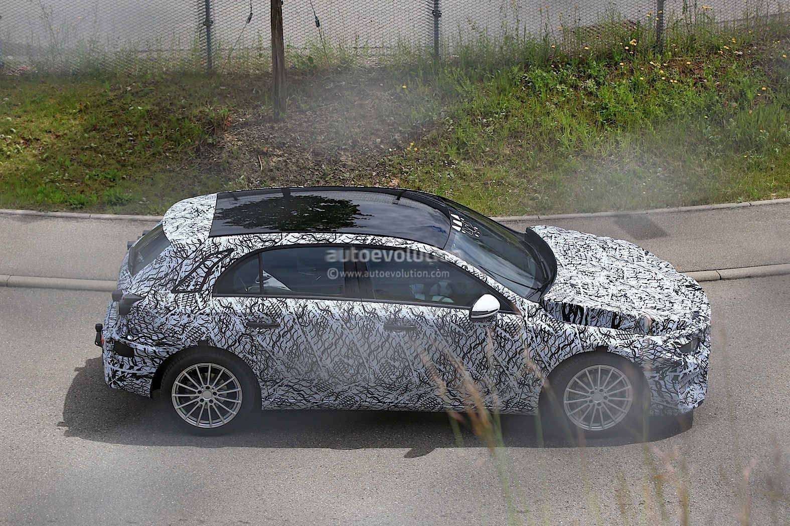 Прототип 2018 Mercedes A-Class вышел на тестирование [шпионские фото] - 3