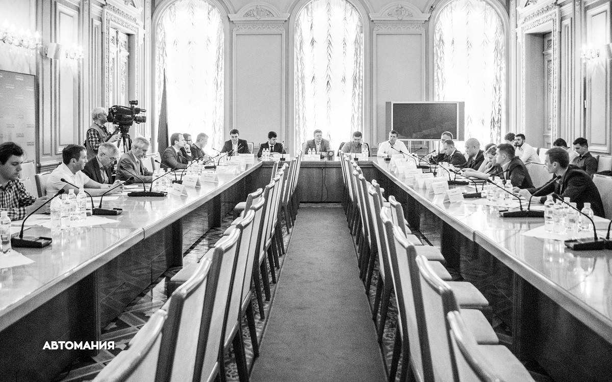 Народные депутаты одобряют отмену НДС на ввоз электромобилей - 2