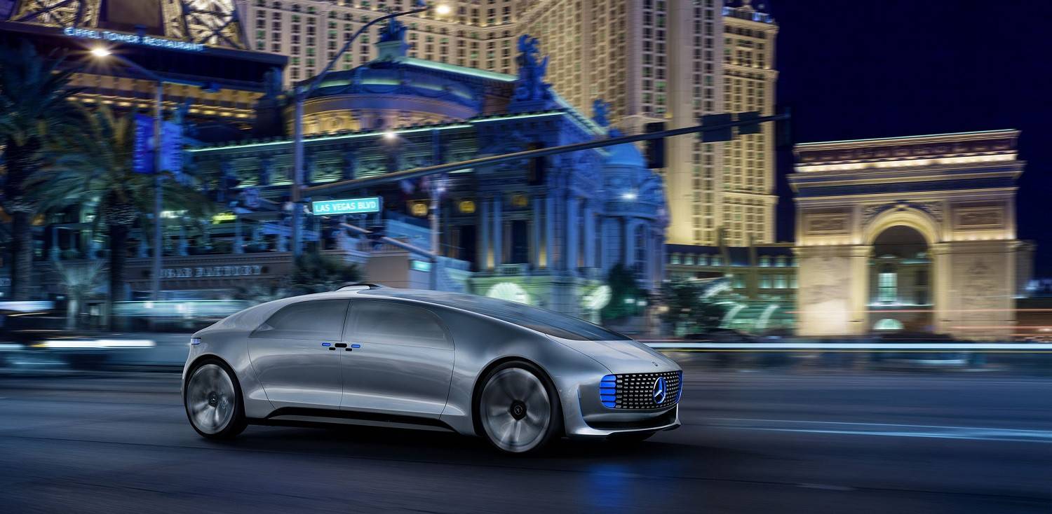 Mercedes-Benz о будущем ДВС и о превосходстве над Tesla - 1