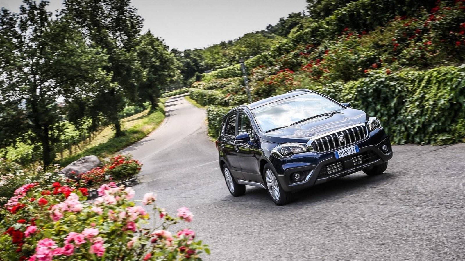 Suzuki рассекретила рестайлинговую версию мини-кросса SX4 (фото) - 1