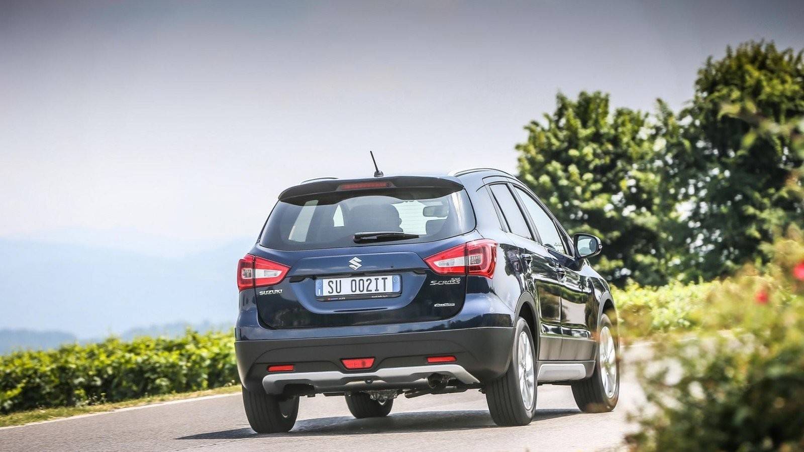 Suzuki рассекретила рестайлинговую версию мини-кросса SX4 (фото) - 2
