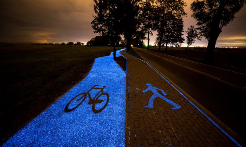 Велодорожка, которая светится ночью без электричества