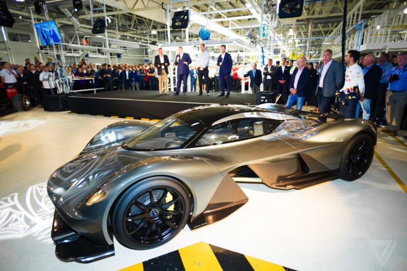 Гиперкар Red Bull и Aston Martin станет самым экстремальным дорожным автомобилем