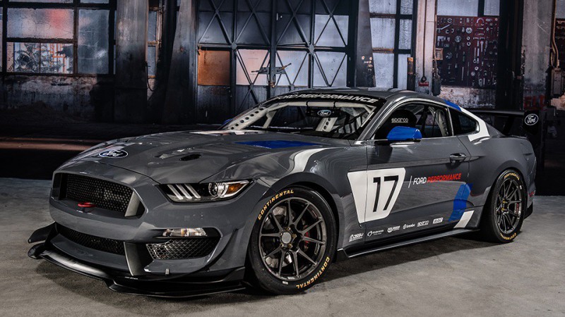 Mustang для гонок: версия GT4 приехала на SEMA