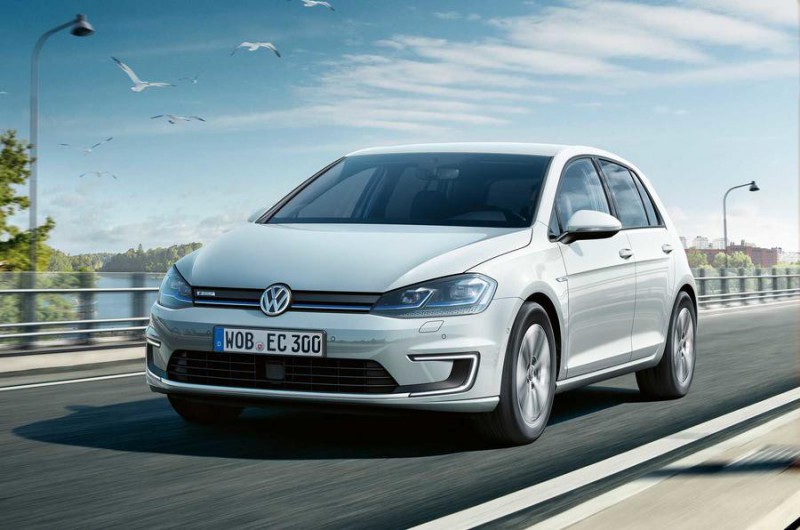 2017 Volkswagen e-Golf увеличил диапазон движения на одном заряде до 300 км