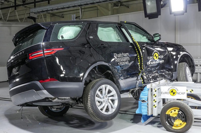 Euro NCAP разбил еще шесть автомобилей, включая Discovery, Q5 и C-HR [видео]